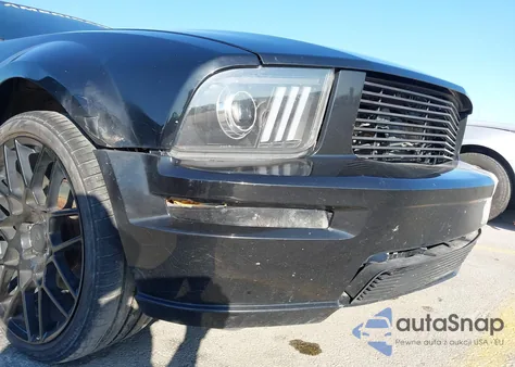2008 Ford Mustang Gt Deluxe/Gt Premium из США, поврежденный, VIN 1ZVHT82H585185332